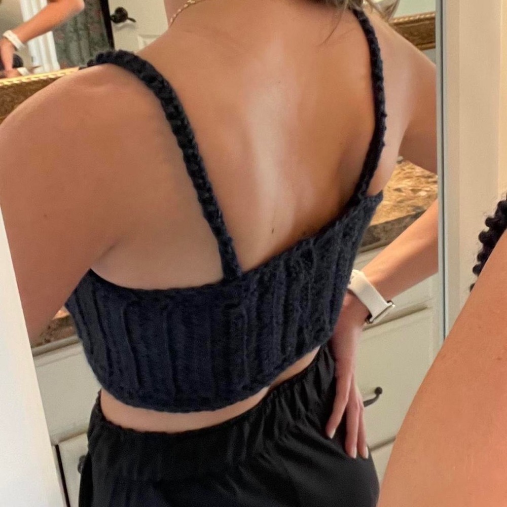 Navy blue crop top🦋 - Picture 2 of 4